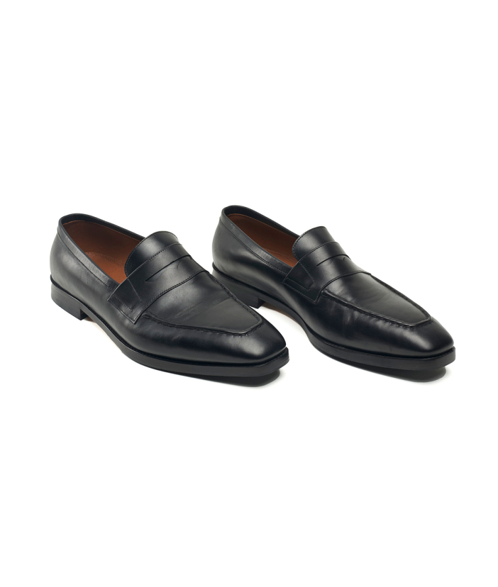 M221B shoes