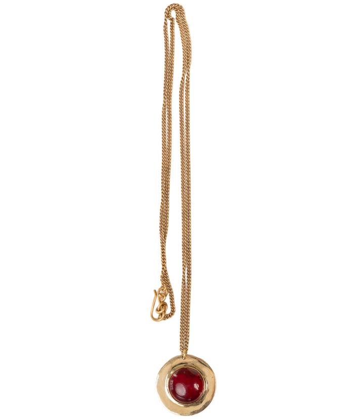 African Hat Pendant Chain
